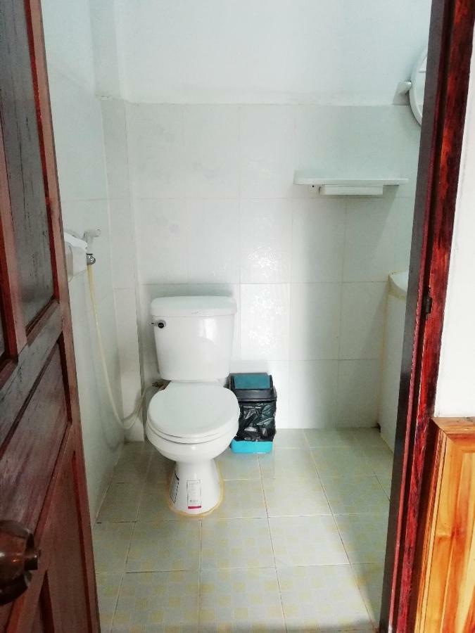 Sunset Bungalows & Gh Muang Ngoi Exterior photo